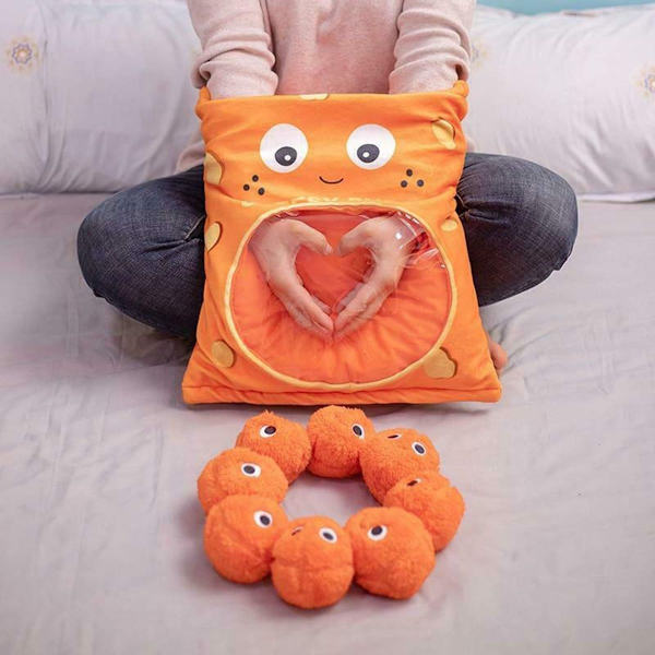 Cheesy Puffs Wollaston Bag - Söpö lelu tyyny KLB