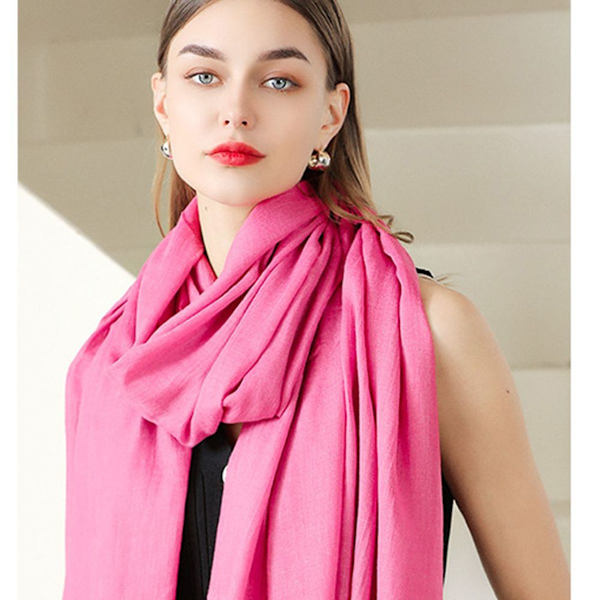 Bomull linnescarf, bred linnesjal, enfärgad scarf, djuprosa