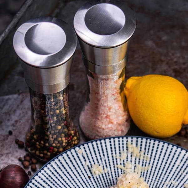 Salt- och pepparkvarnar, kvarnar-moderna salt- och pepparkvarnar