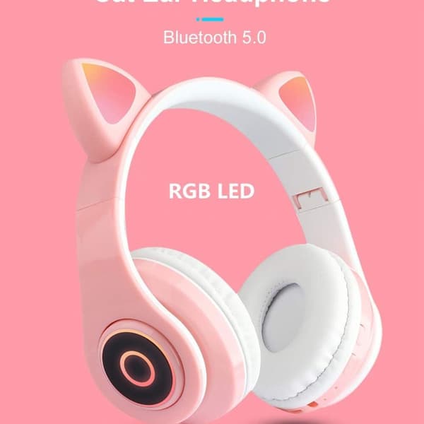 Trådløse Bluetooth-hodetelefoner med katteører og LED-lys i lilla
