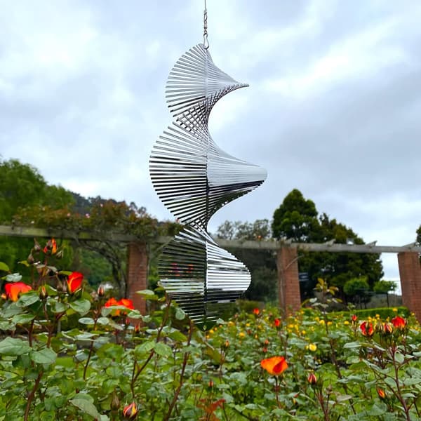 1 sølv spiral oval vindklokker, hagedekorasjon, 360 grader