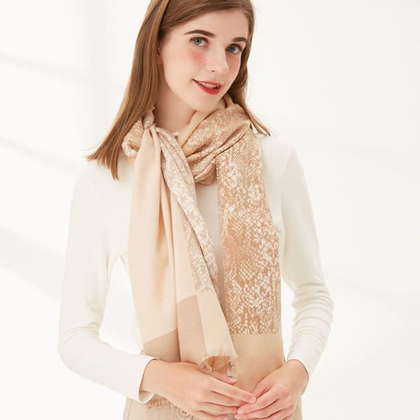 Letvægts blødt pandehårstørklæde til kvinder KLB