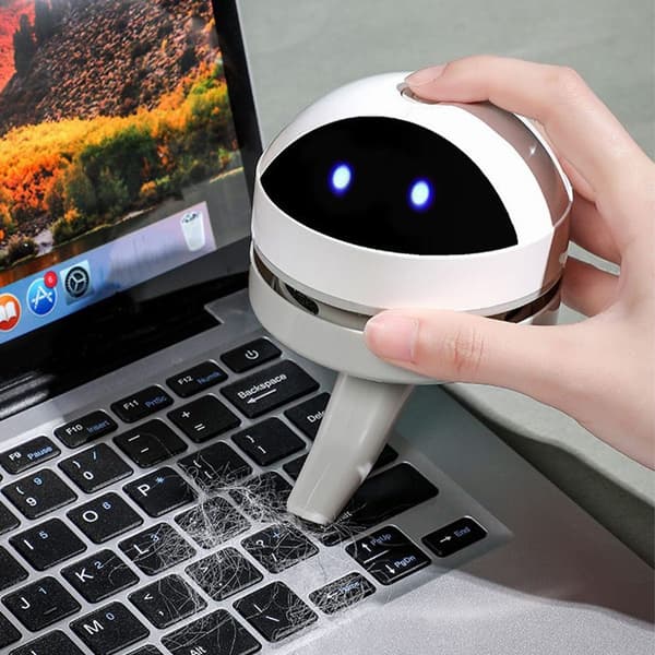 Mini skrivebordsstøvsuger med USB-lader og rengjøringsbørste