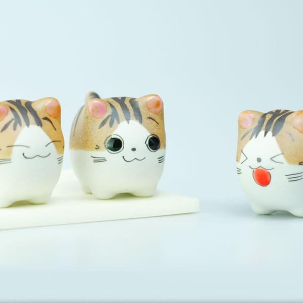 Original design, håndlavet mini tegneserie keramik