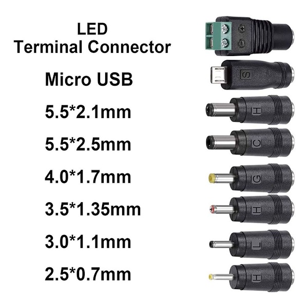 Universell 12W AC/DC-adapter med 8 DC-kontakter,