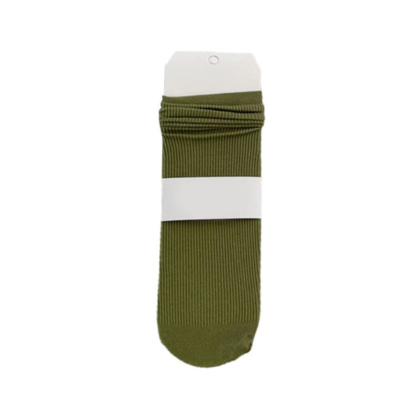 Komfortable, pustende sokker laget av tynn bomullsstrikk i fargen matcha green KLB
