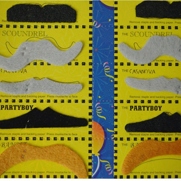 Set med selvklebende bartsett, barter i forskjellige former, Hallowe