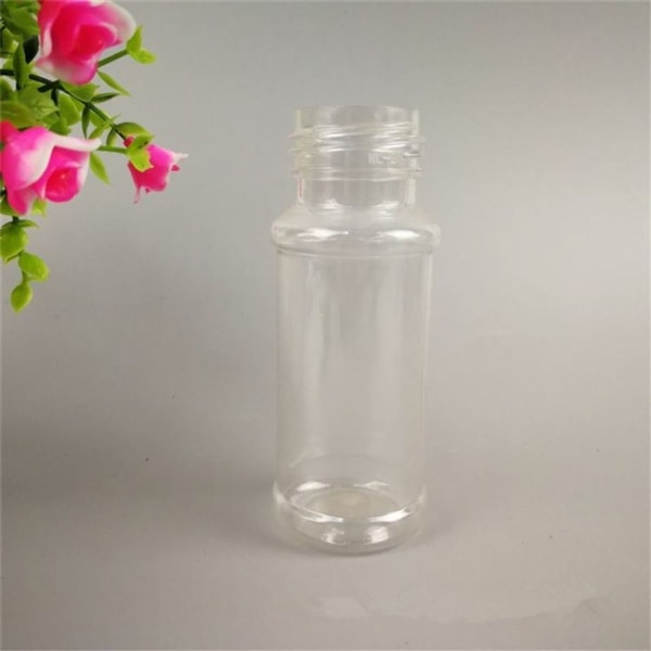 4 kpl 80 ml:n keittiön suola- ja pippurirasiaa. Mitat: 10,5 x 4 cm