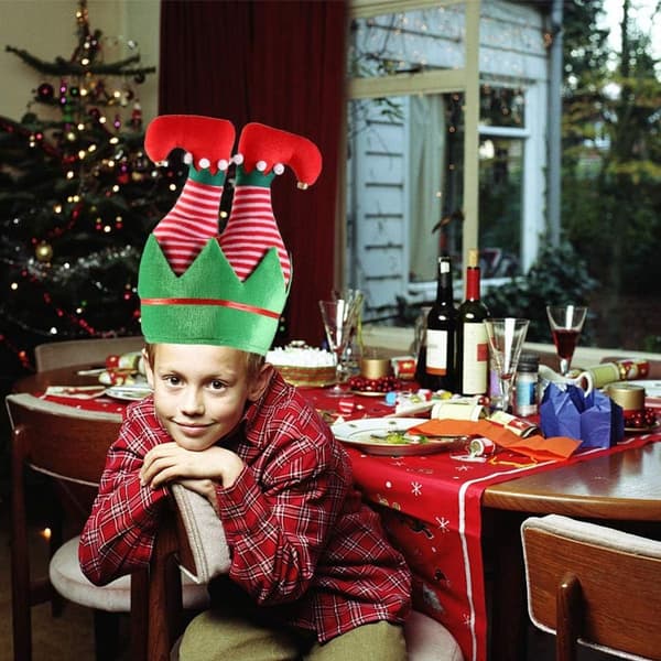 Indendørs julepynt, sjovt julehat og juletræbenfe KLB