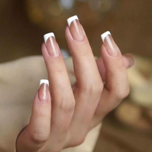 100 st/låda Plum Blossom Crescent Art Nagel Extensions