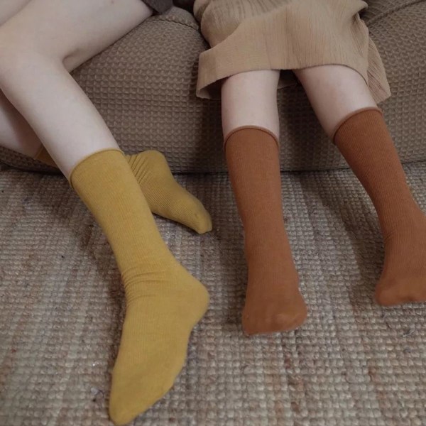 Komfortable, åndbare sokker lavet af tynd bomuldsstrik i farve 6 Magnolia KLB