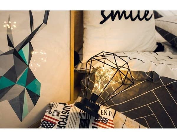 Metallbordlampe, SUAVER Diamantformet nattlampe