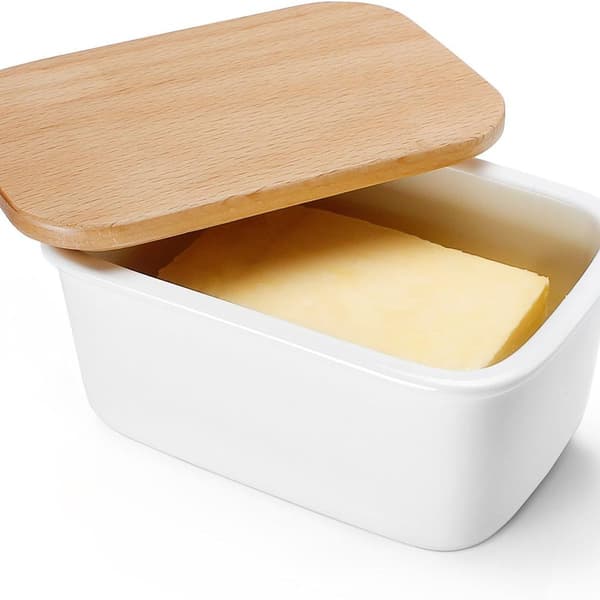 Porslinsmörgås med trälock, för 250 g smör, stor, vit