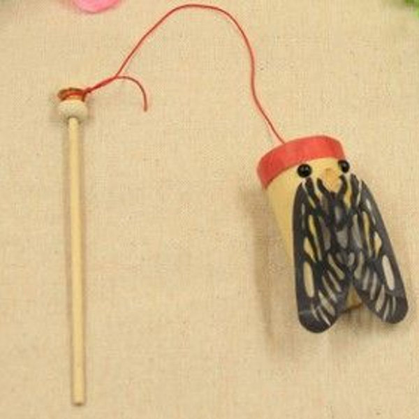 Puinen sauva ravistava sirkka, äänensiirto, DIY-koe, koulutus KLB