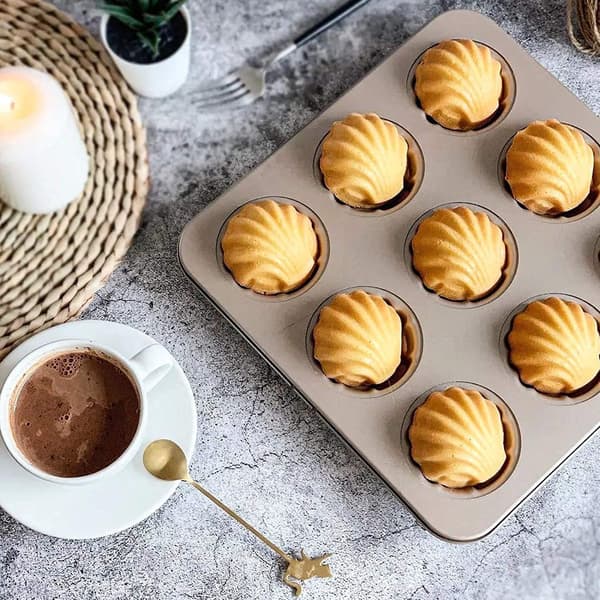 Madeleine-former for baking 9-hulls non-stick kakeform for baking Champagne Gold