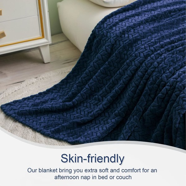 Flanell fleece filt, 127x178 CM soffinlägg, mjuk jacquard vävd löv mönster för soffa, marinblå filt