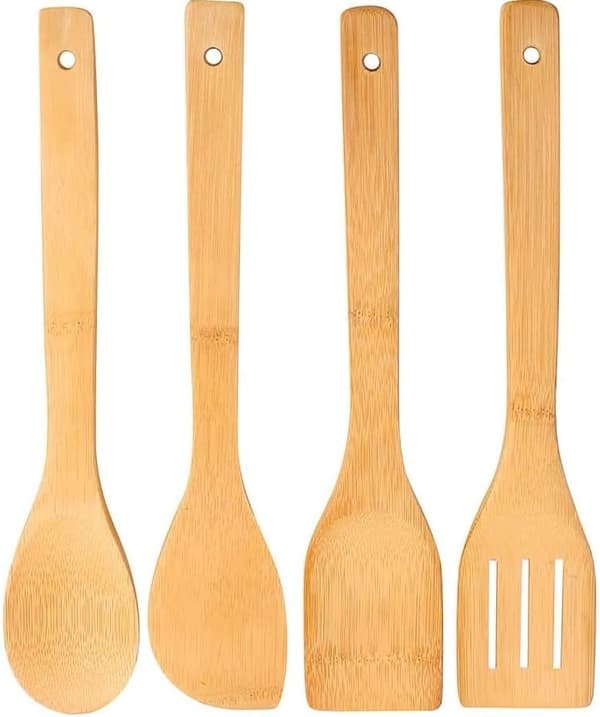 4 bambu- ja puukeittiövälineen setti, sisältää lastan, kauhan ja lapion.