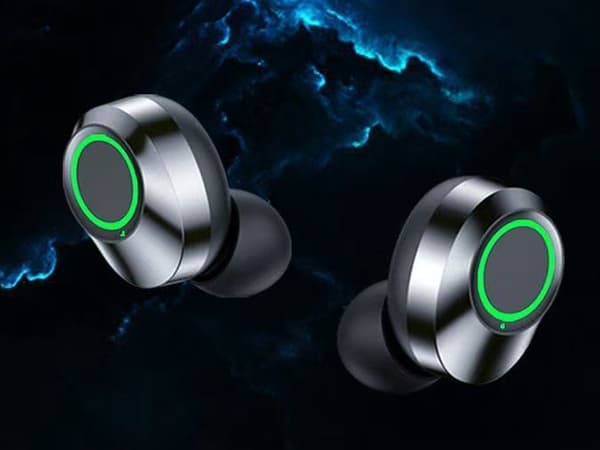Trådløse hodetelefoner - In-ear med LED-ladeetui og mikrofon