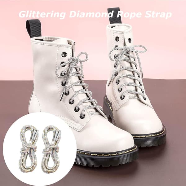 Par glitrende runde skolisser lavet af glitterrebs AB drill 100cm