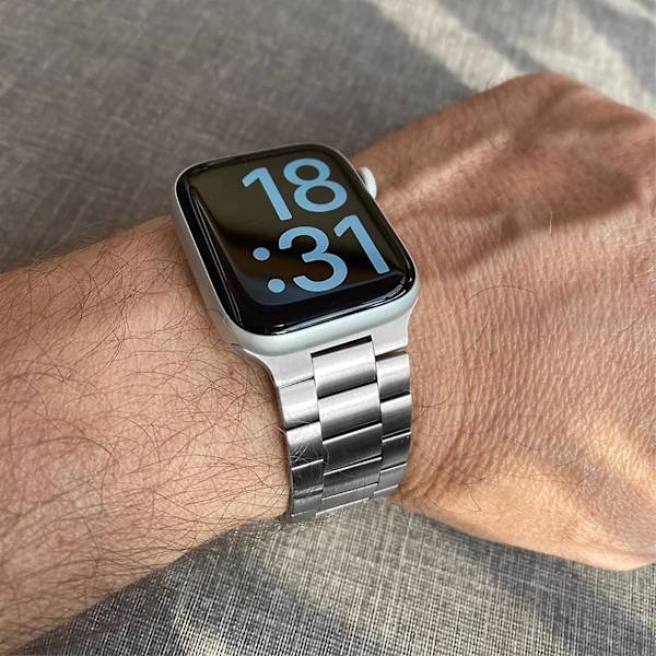 Kompatibel med Apple Watch 41 mm / 40 mm / 38 mm Sølv