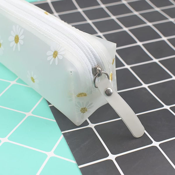 2 st transparenta plastfickor med präglade prästkragar, pennfodral, sminkväska, pennorganisatör för skola och kontor