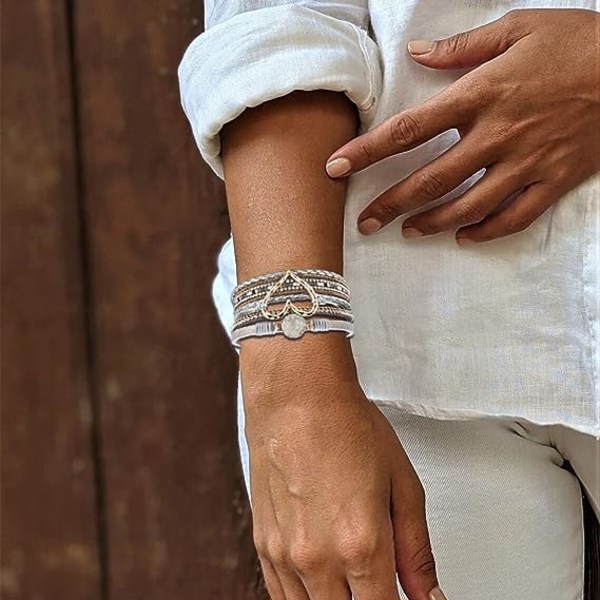 Flerlags skinnarmbånd med hjerte, moderne boho-armbånd med magnetisk spenne mansjett strass skinnarmbånd for kvinner