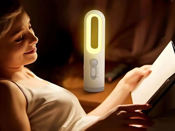 Natlys LED med bevægelsessensor og trådløs lommelygte USB