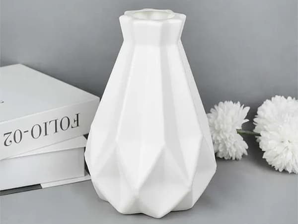 Skandinavisk vase 20 cm - Dekorativ blomstervase