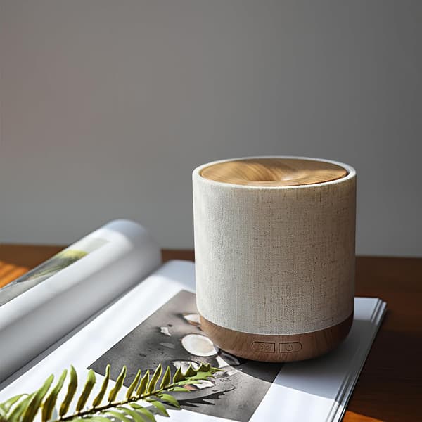 Eterisk oljediffuser 200 ml med nattlampe | Ultralyd aroma diffuser | Liten luftfukter for soverom