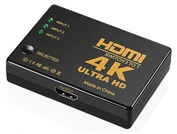 4K HDMI-svitsj 3x1 med fjernkontroll - 3-veis black