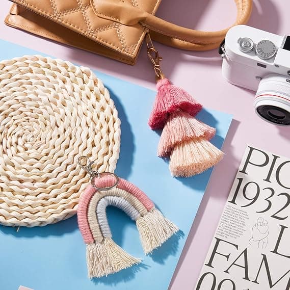 2 stk. Boho Regnbue Nøgleringe Pom Pom Kvast Makrame Nøgleringe til Kvinder Piger