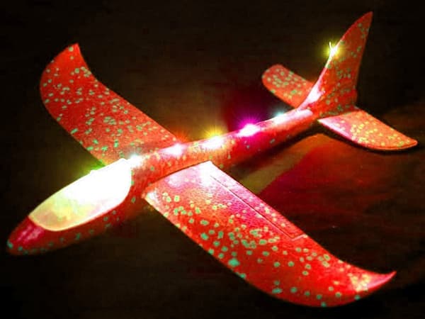 Heitto lentokone LED-valoilla - 47 cm red