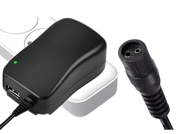 Universal strømadapter justerbar 3V-12V 6 kontakter