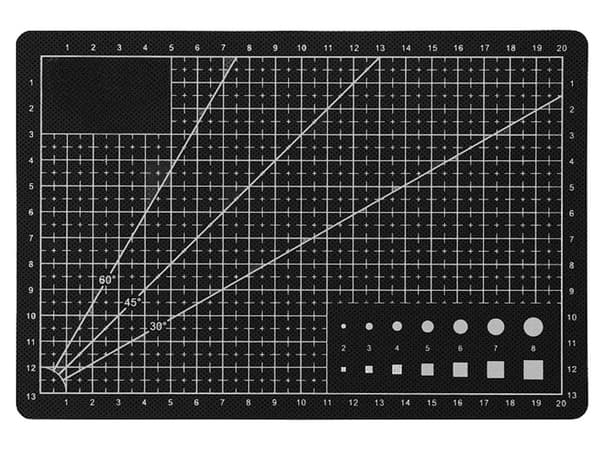 A5 leikkuualusta - Itsekorjautuva (22x15 cm) black