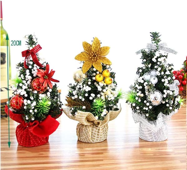 God Jul Gran 20cm Sovrum Skrivbordsdekoration för Nyår Leksaksdocka Present Kontor Hem Barn (Stil 2) Style 2