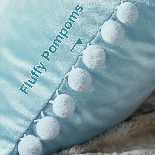 Dekorative putetrekk 18 x 18 tommer Myke partikler Fløyel Solid putetrekk med pomponger 45 x 45 cm, Pakke med 2 Aqua Blue