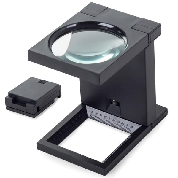 2,5x forstørrelsesglass med LED-lys og måleskala black