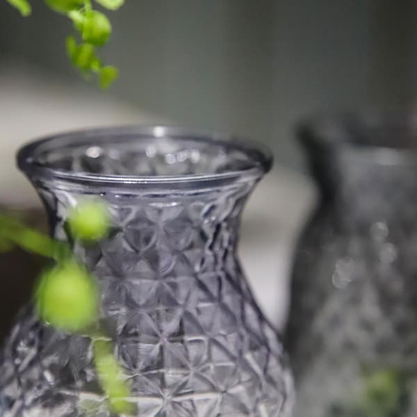 Glassvase med gitterdesign, moderne stil, grå klar | for hjem, stue, borddekorasjon Grey