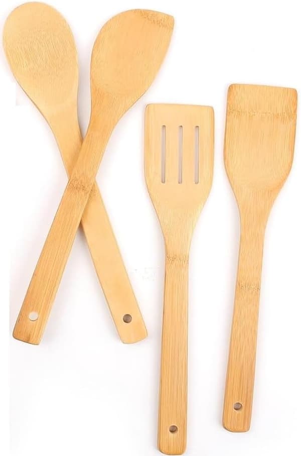 4 bambu- ja puukeittiövälineen setti, sisältää lastan, kauhan ja lapion.