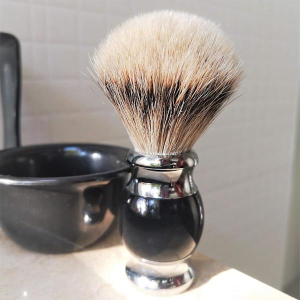 100% Silvertip Badger Hair Shaving Brush, Håndlaget Shaving Brush med Fine Resin Håndtak og Rustfritt Stål Base Black