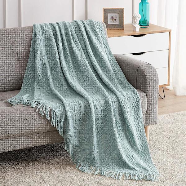 Texturerad enfärgad mjuk soffa filt sofföverdrag stickad dekorativ filt, grön, 127 * 180CM (inklusive tofsar)