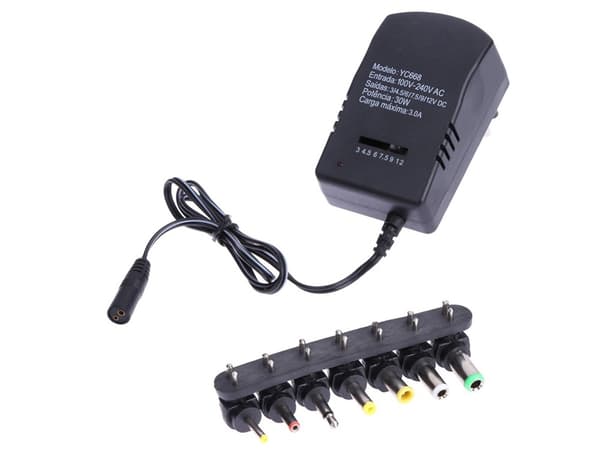 Yleisvirtalähde 7 sovittimella - 3v-12v