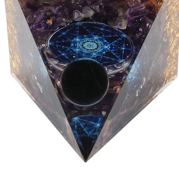 Kristallpyramid Exquisit Vacker Pyramid Power Stone Prydnad för Skrivbord Vardagsrum Sovrum Kontor Dekoration