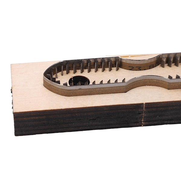 Läder Skärform Strip C40 A Tjock Träbas Högkolstål Hållbar Läder Skärverktyg för Scrapbooking Läder