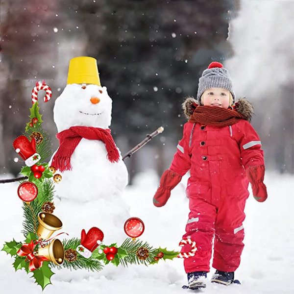 Barnvantar med fingrar för lek i snön, varma och tjocka