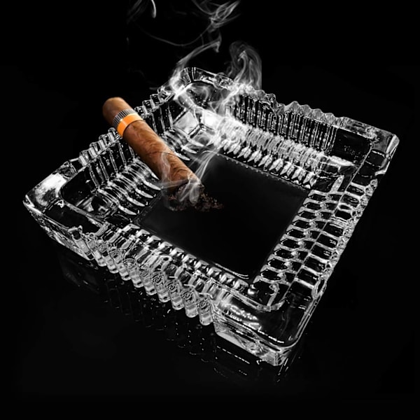 Fyrkantigt Askfat i Glas för Cigarrer och Cigaretter, Askfat i Kristallglas: Multifunktionellt, Lätt att Rengöra, Perfekt för Uteplats Kontor Bordsyta Heminredning