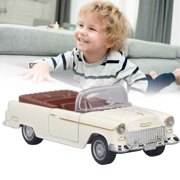 1:32 Konvertibel Sportbil Modell Metall Legering Realistisk Cool Batteridriven 1/32 Sportbil Simulering Leksak Vit