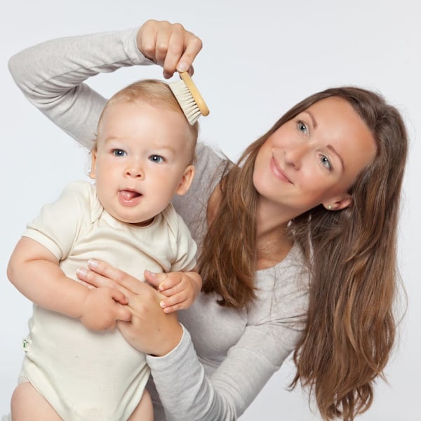 Extra mjuk babyborste för skonsam hårvård av spädbarn, 1 styck