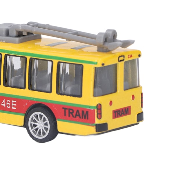 4 st Die Cast Alloy Bus Model Set Barn Simulerad Utsökt Rolig Pull Back Bilfordon Leksak Dekoration Typ B