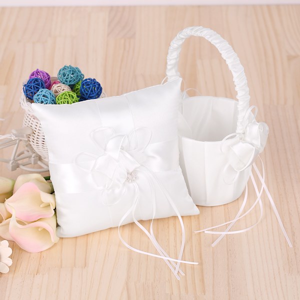 7 * 7 tum Elfenbensvit Satin Blomma Rosett Ringbärare Kudde och Bröllop Blomsterflicka Korg Set